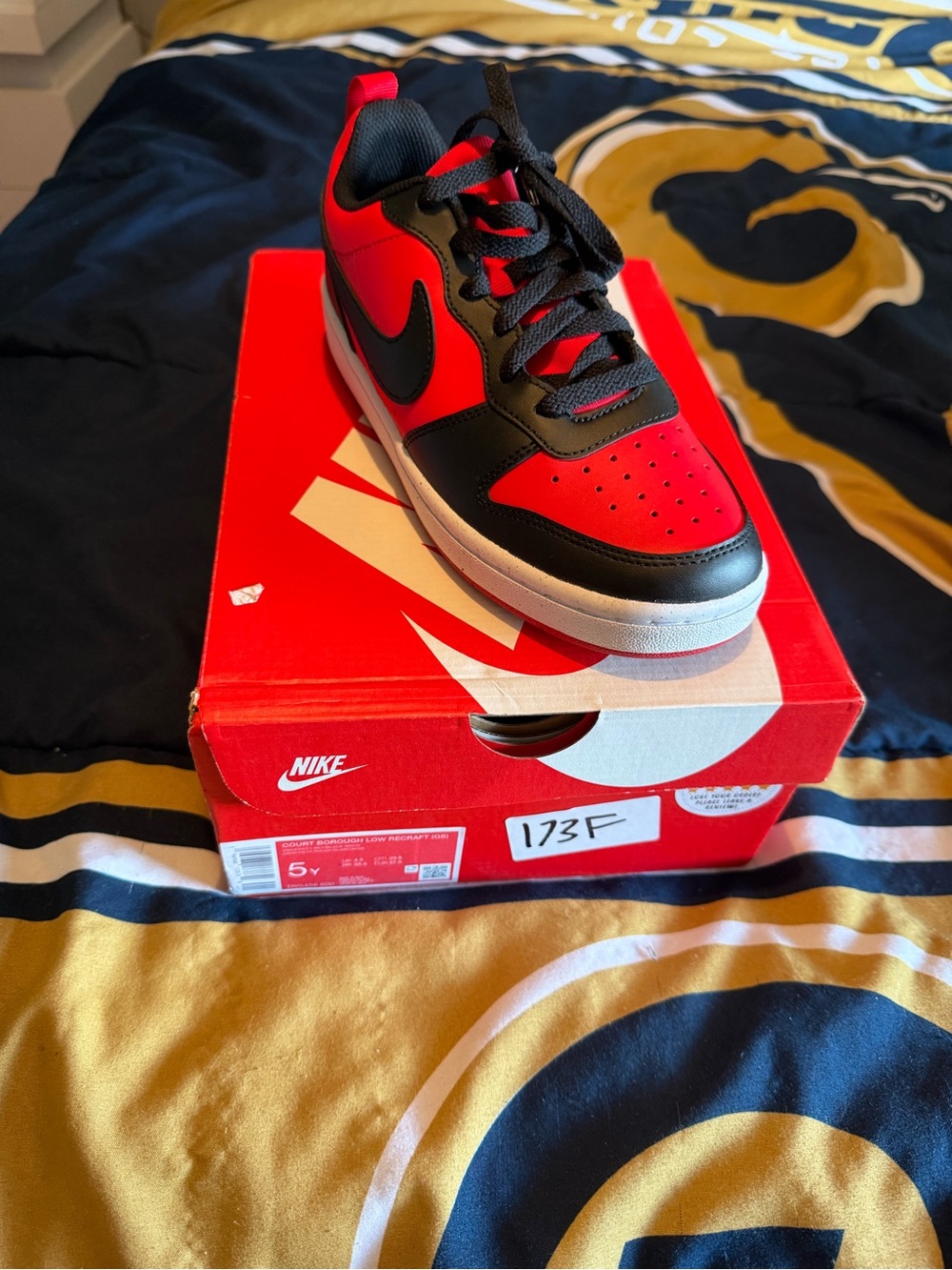 Nike Kids Red and Black Low-Top Sneakers